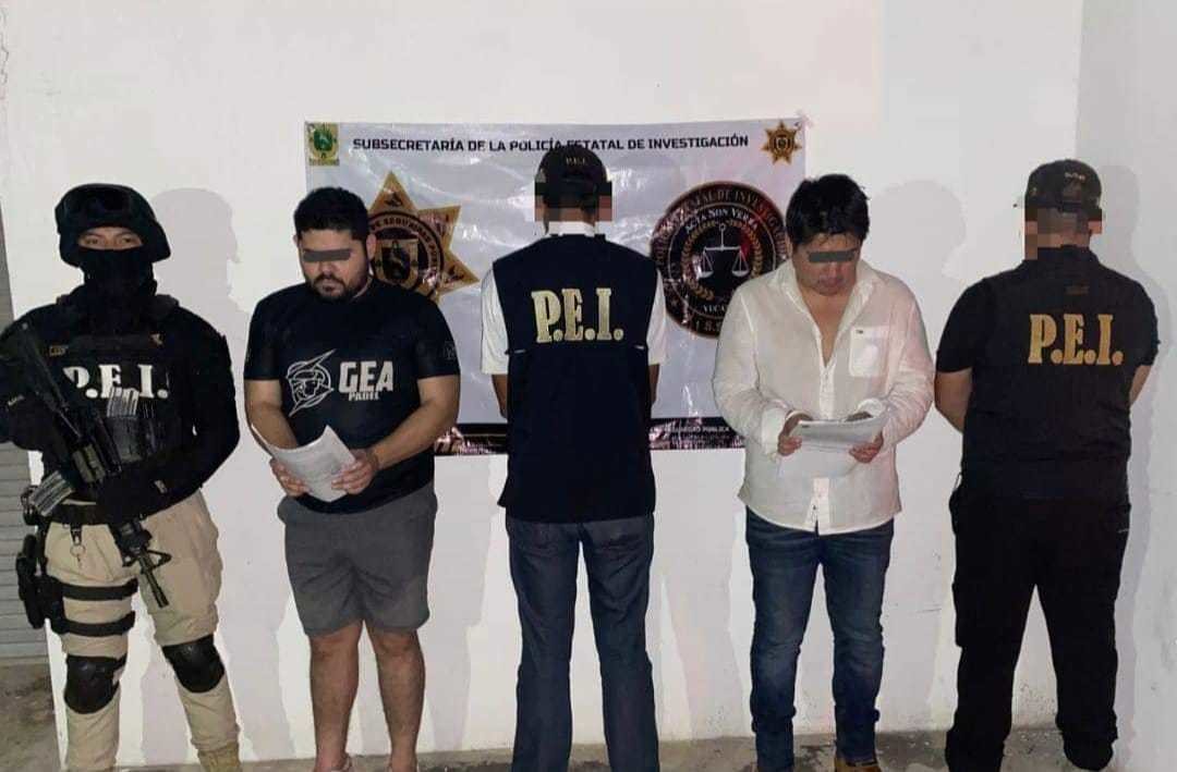 Dos personas fueron detenidas este jueves como resultado del cateo que se realizó el pasado lunes a dos residencias en el norte de Mérida.- Foto de la SSP