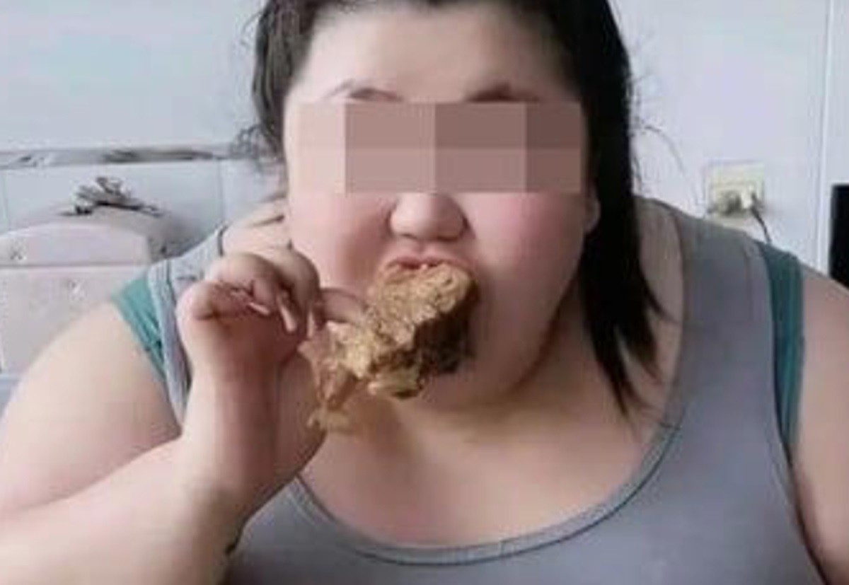 La influencer china, Pan Xiaoting, de 24 años de edad, conocida como la 'Reina del Mukbang', llegó a pesar 300 kilos. Foto: X @Juanman58705679