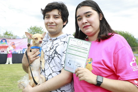 Feria de adopciones y registro de mascotas en Escobedo