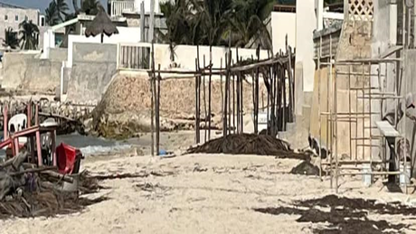 Denuncian a extranjera por intentar apropiarse de una playa en Chelem, Yucatán