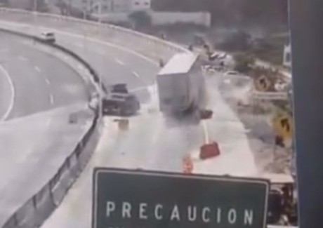 Tráileres, protagonistas de múltiples accidentes en la Monterrey-Saltillo