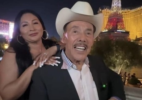 Don Pedro Rivera anuncia boda y entrega costoso anillo de compromiso (VIDEO)