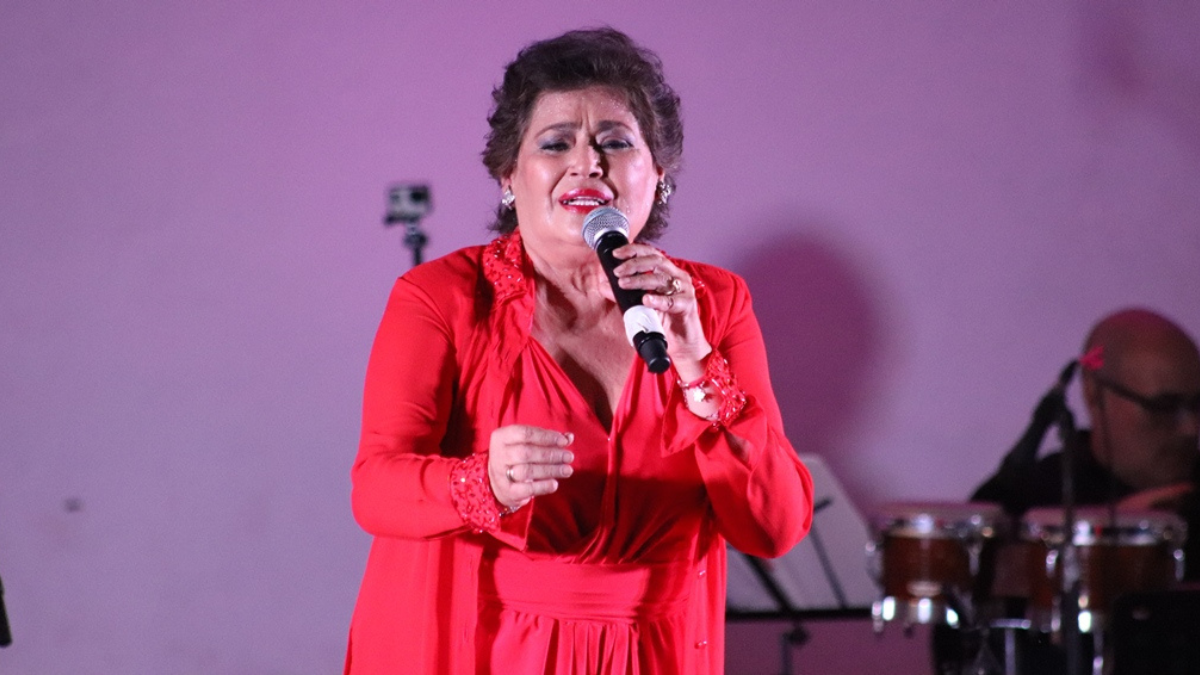 María Medina, cantante y compositora yucateca, con 50 años de carrera Foto: Cortesía