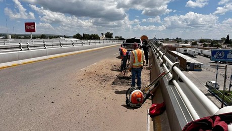 Trabajos de mantenimiento bloquean carril en el puente Francisco Villa