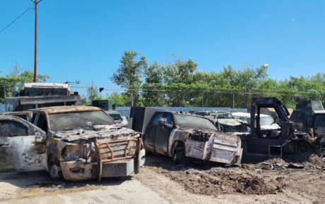 Destruye Fiscalía General de la República 50 vehículos 'monstruos'