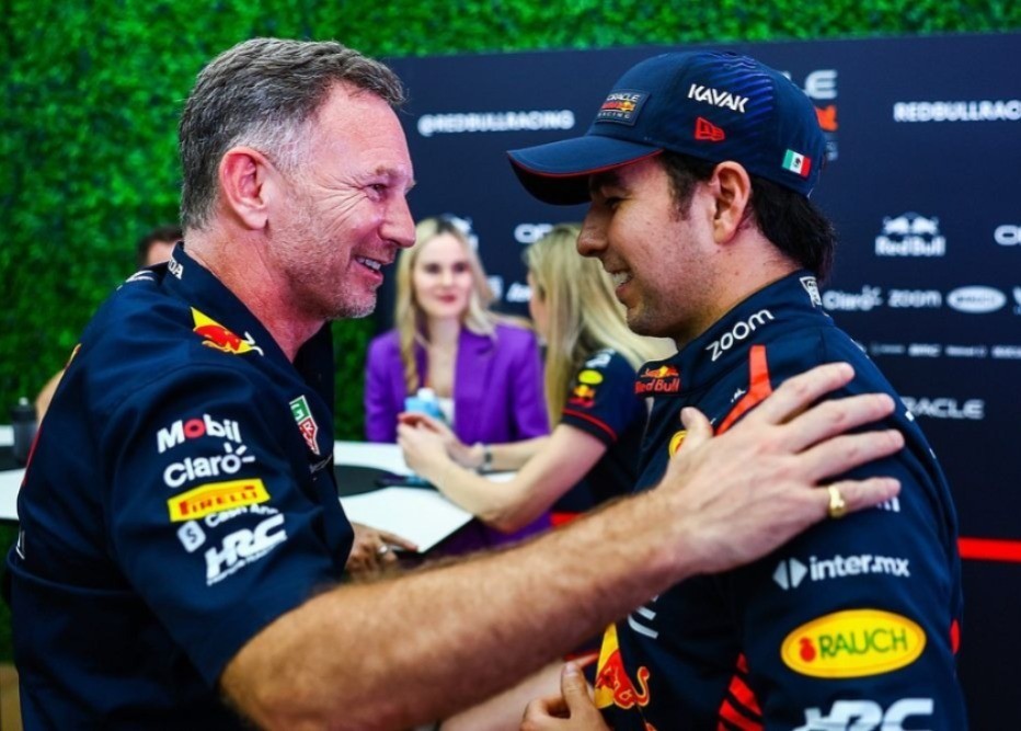 Christian Horner reunido con Sergio 'Checo' Pérez. Foto: MotorSport.com