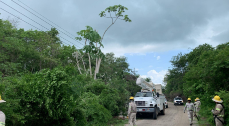 CFE activa plan de emergencia por huracán en Quintana Roo