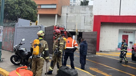 Corto circuito provoca incendio en Puerta Jardín: 10 personas atendidas