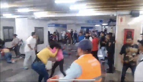 VIDEO: Se reportó batalla campal en las instalaciones del Metro Hidalgo