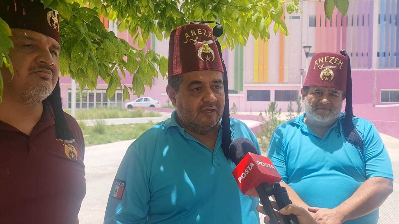 David Valdés, presidente de DinoShriners Coahuila. Foto de Posta Coahuila.