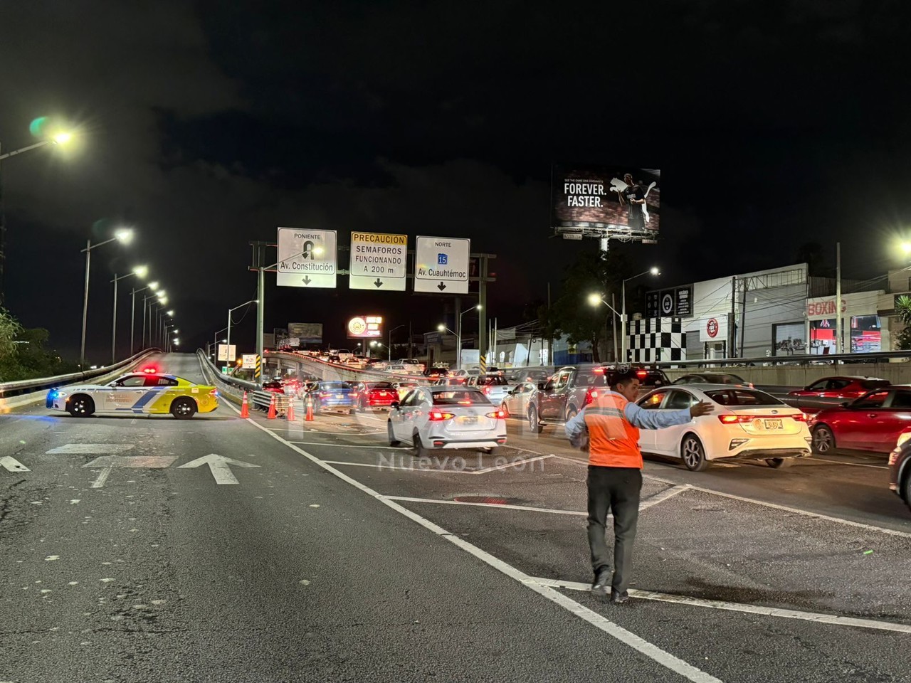 El problema se registró a la altura del puente multimodal Zaragoza, donde se habilitó un carril en la circulación para los que circulaban desde Pino Suárez. Foto: POSTA.