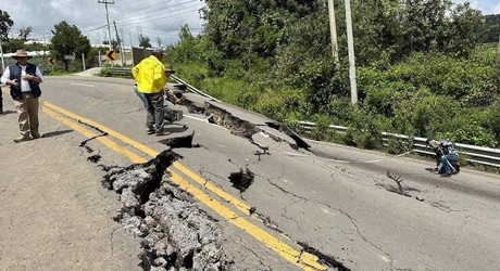 Reparación de hundimiento en carretera Tenango-Tenancingo