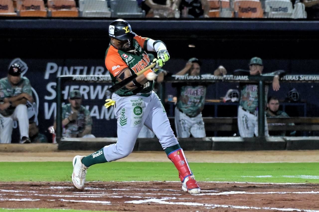 Los Leones de Yucatán y Tigres de Quintana Roo se repartieron las victorias en la doble cartelera que se jugó ayer en el estadio Beto Ávila de Cancún.- Foto cortesía