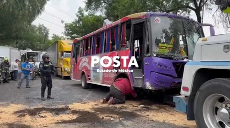 Accidente de autobús en la México-Querétaro deja 13 lesionados