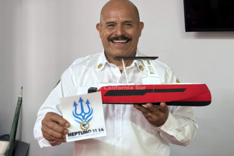 Bomberos de Cabo San Lucas construirá embarcación contra incendios en altamar