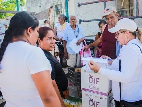 DIF Madero refuerza apoyo a sectores vulnerables con entrega de despensas