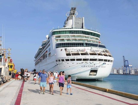 Llega a Yucatán el crucero Grandeur of the Seas