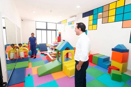 Vila Dosal supervisa el nuevo centro 'Casa Otoch' en Yucatán