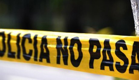 Muere un motociclista  tras impactarse en Monterrey; uno se salva