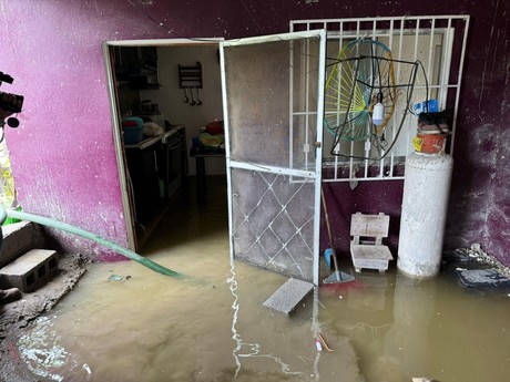 Casas inundadas por fuertes lluvias en Altamira