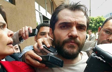 Carlos Ahumada llega a México, buscará prescripción de la pena