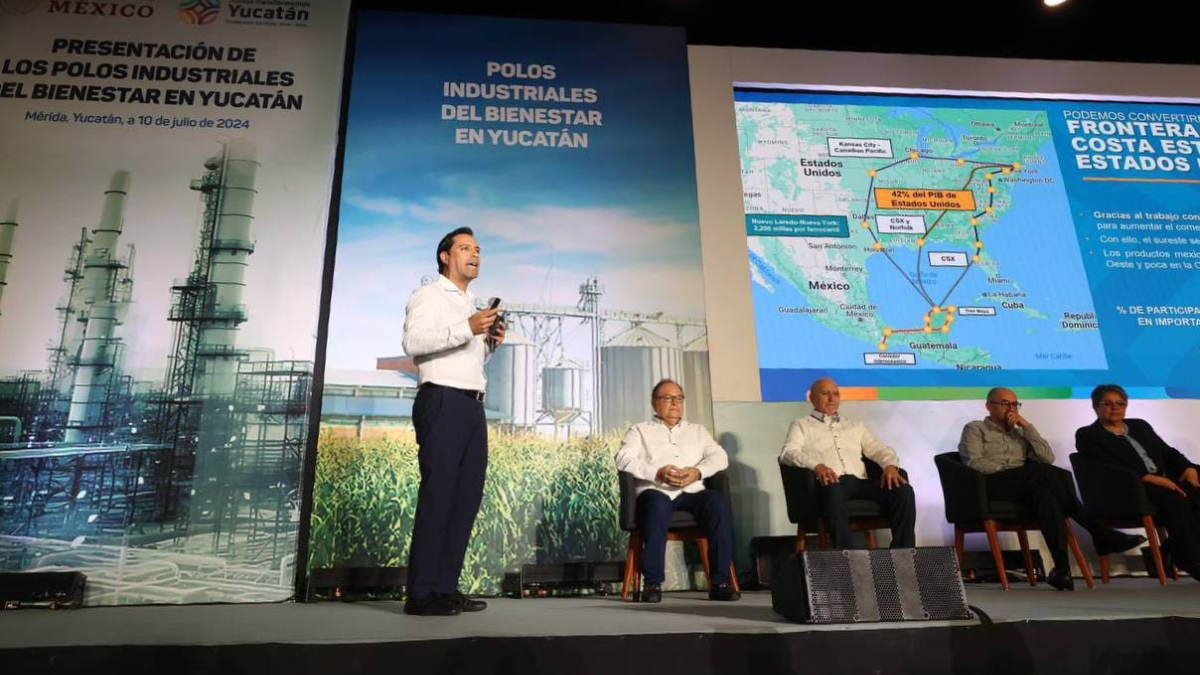 La presentación de los Polos Industriales se llevó a cabo en el Centro Internacional de Congresos en Mérida Foto: Cortesía