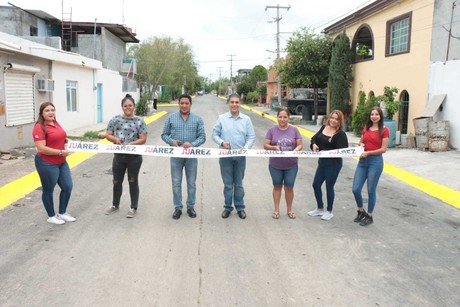 Paco Treviño cumple con obras de pavimentación en colonias de Juárez
