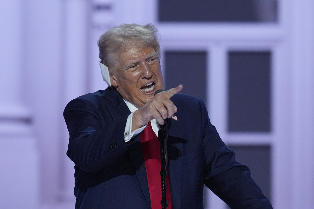 El candidato presidencial republicano Donald Trump habla en la Convención Nacional Republicana el jueves 18 de julio de 2024, en Milwaukee. (AP Foto/J. Scott Applewhite)