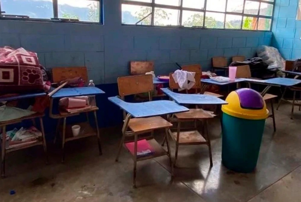 Un salón de clases vacío en Chiapas. Foto: Vox Populi Noticias.