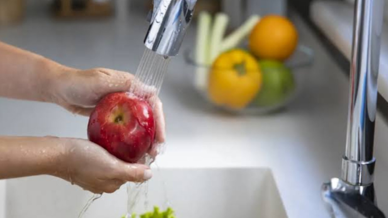 Estudio revela: Limpiar frutas no elimina residuos tóxicos. Foto: Getty Images