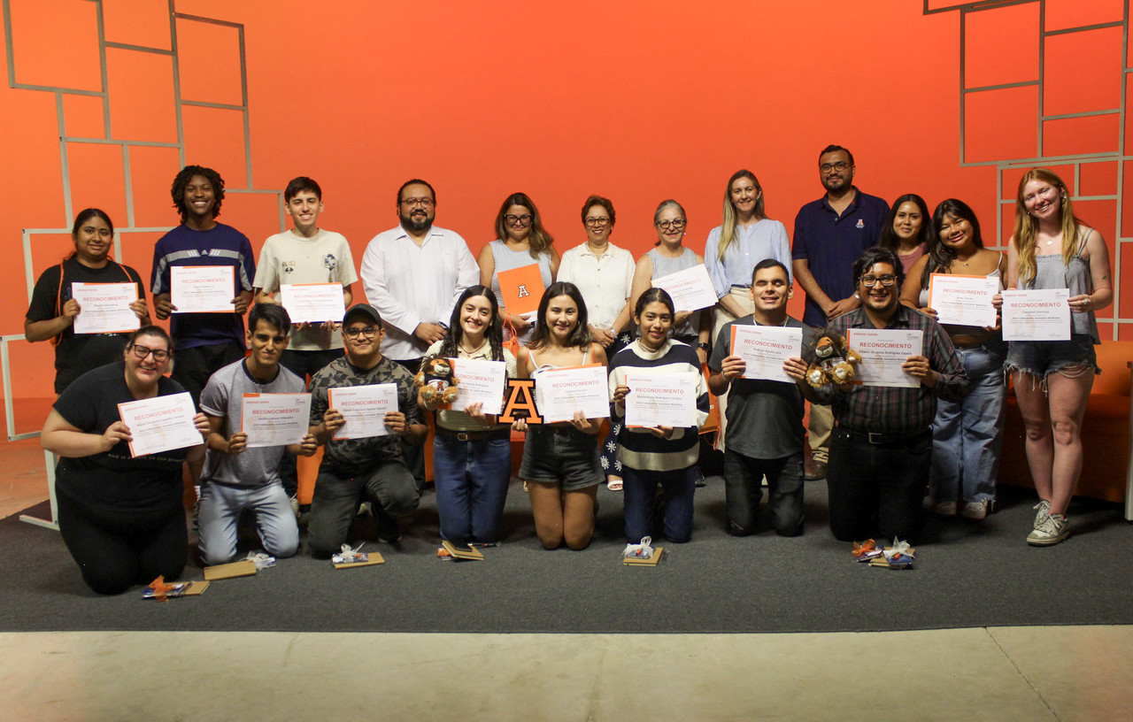 Del 23 al 31 de julio pasados estudiantes de la Universidad Anáhuac Mayab y la Universidad del Sur de California tuvieron la oportunidad de colaborar juntos en actividades periodísticas.- Foto de la Anáhuac Mayab