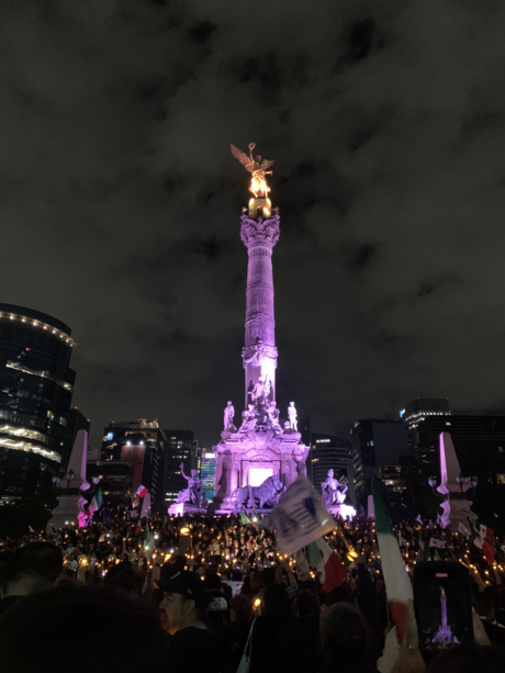 Trabajadores del Poder Judicial se concentran en el Ángel de la Independencia