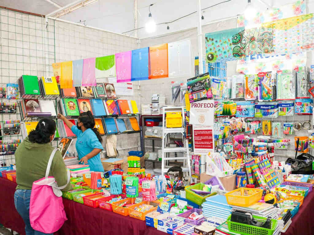 La Canaco ofrece distintos descuentos en útiles escolares. (Fotografía: Claudia Almaraz)