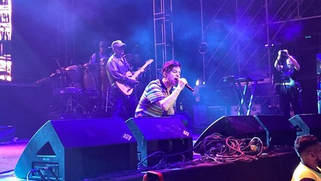 Kumbia Kings desata la euforia en el cierre del Food Truck Fest