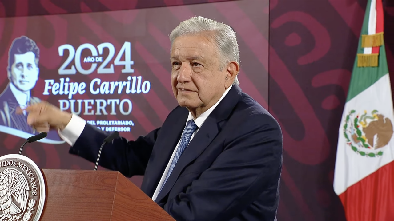 AMLO anuncia pausa con relación a Ken Salazar. Foto: SS de conferencia de prensa