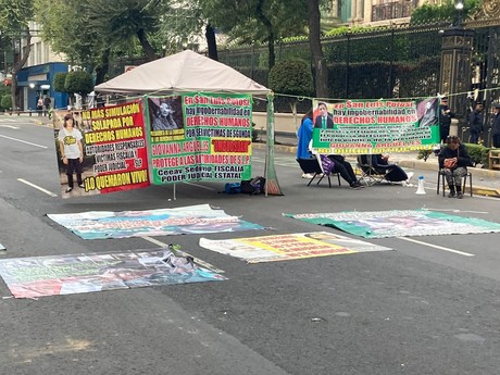 Mujeres de San Luis Potosí exigen justicia frente a la Secretaría de Gobernación