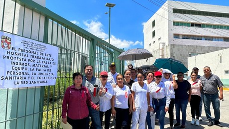 Protestan trabajadores del IMSS Bienestar Tampico por falta de insumos y drenaje