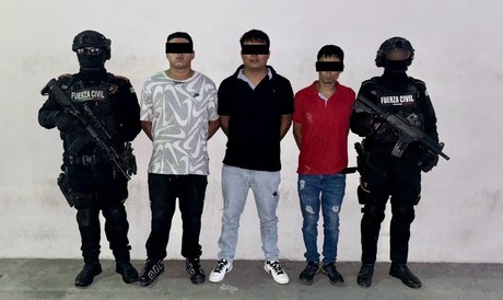 Fuerza Civil detiene a tres con armas y drogas en El Carmen