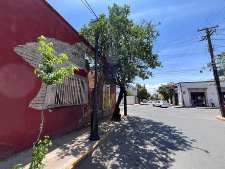 Edificación al borde de colapsar en el Centro Histórico de Durango