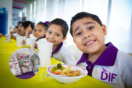 Reciben alumnos dotaciones alimenticias de DIF Tamaulipas durante las vacaciones