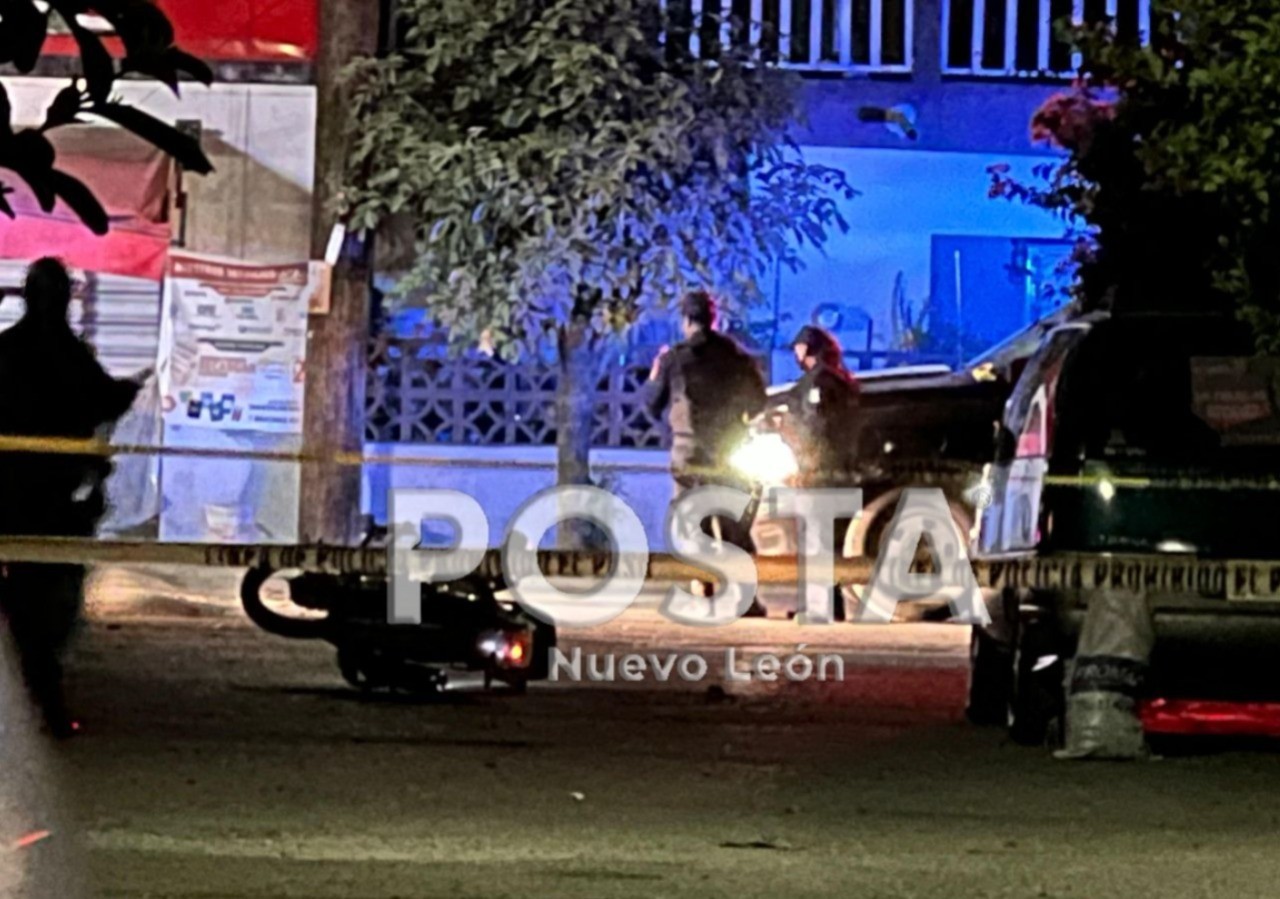 Autoridades cubriendo la zona donde fue atacado el hombre. Doto: Raymundo Elizalde.