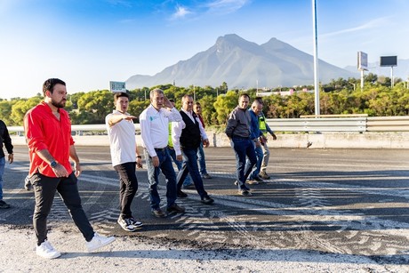 Samuel García anuncia apertura de carriles exprés en avenida Constitución