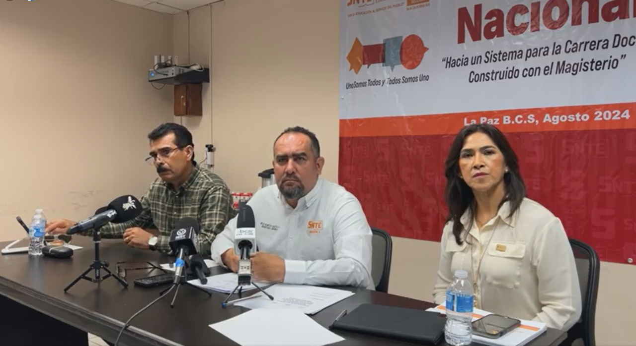 El día de hoy 27 de agosto el SNTE BCS realizó una rueda de prensa para anunciar la iniciativa nacional e invitar al magisterio sudcaliforniano en la participación activa de propuestas. Foto: Cortesía / SNTE Multimedia