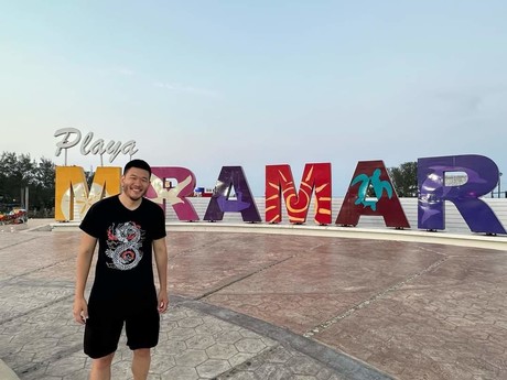 Playa Miramar es mejor que la de Cancún, afirma influencer extranjero