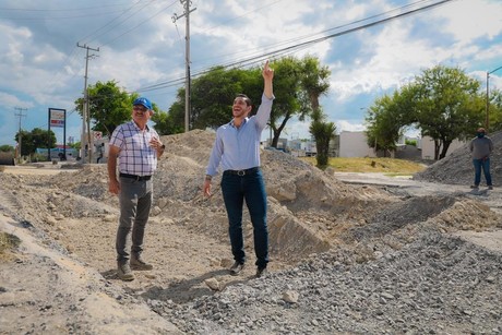 Avanza Pesquería en rehabilitación de calles y combate contra el dengue