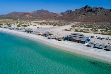 Anuncia Coepris que playa El Tecolote es apta para nadar