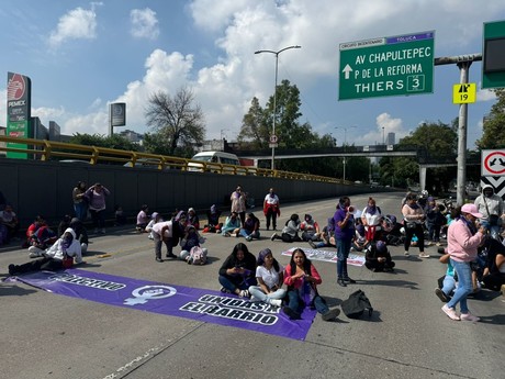 Al grito de ¡Fuera el acosador!, colectivo feminista cierra Circuito Interior