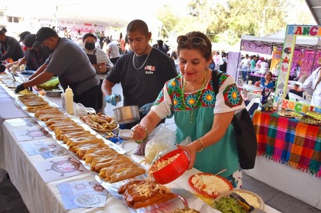 ¿Verdes, rojas o de mole? Asiste a la feria de la enchilada en CDMX