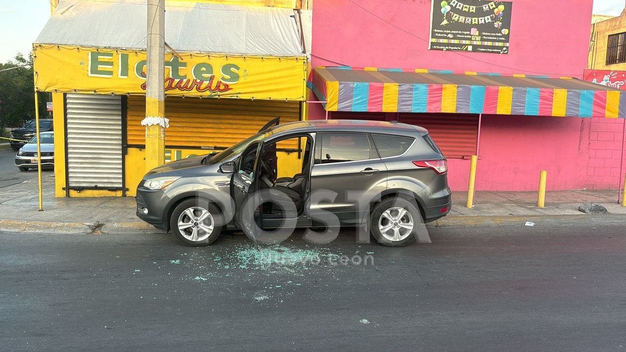 El hecho se registró sobre la avenida Palmas y Clavel en la colonia Valle de las Palmas en Apodaca. Foto: POSTA.