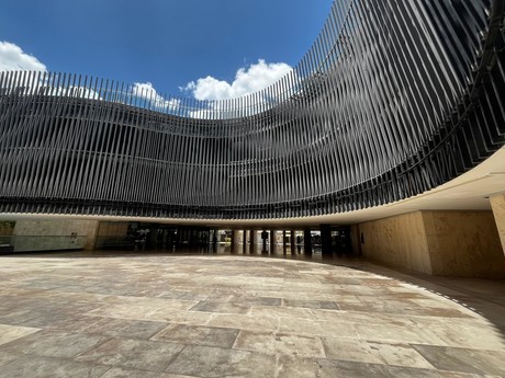 Aumenta afluencia de visitantes en el Palacio de la Música durante el verano